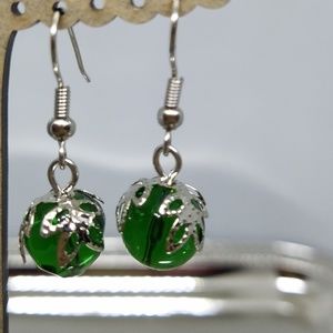🎄free w purchase Christmas Earrings green